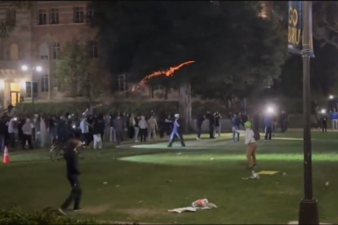 Επεισόδια και συλλήψεις στις πανεπιστημιουπόλεις των ΗΠΑ