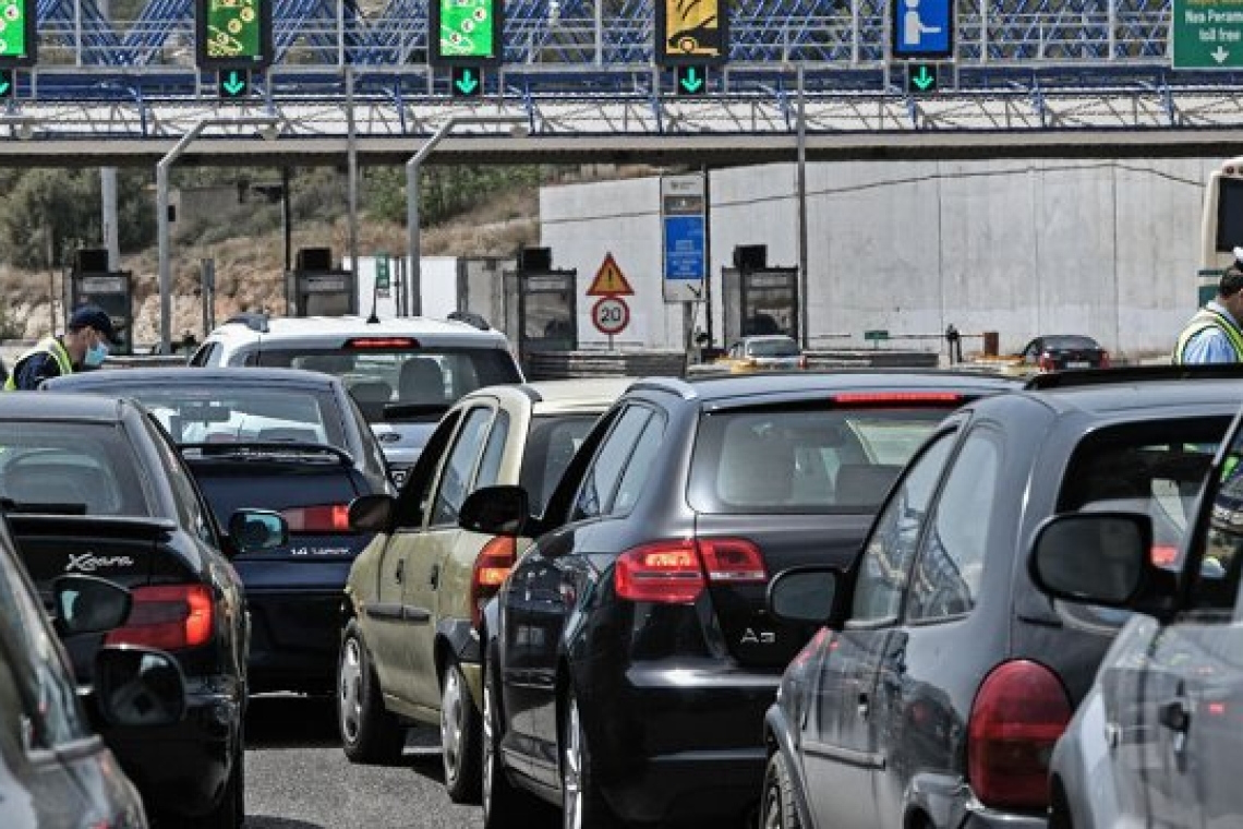 Σε εξέλιξη η μεγάλη επιστροφή των εκδρομέων του Πάσχα - Σε ποια σημεία των εθνικών οδών έχουμε μποτιλιάρισμα
