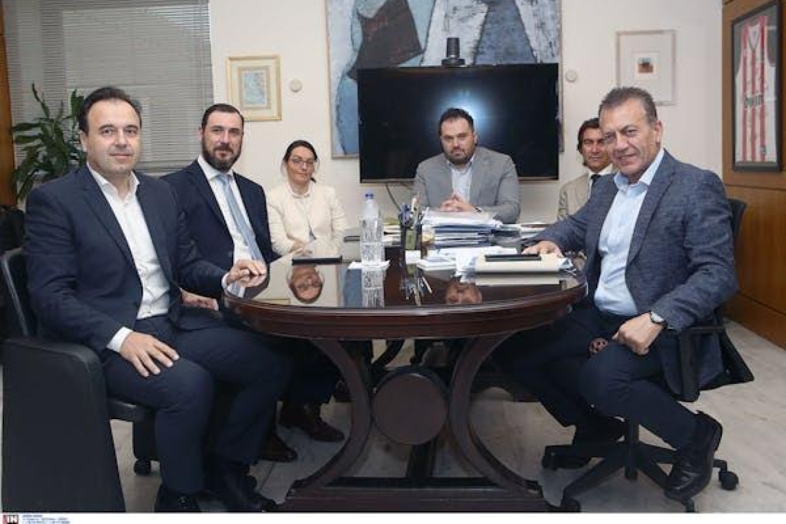 Η καθολική εφαρμογή της ταυτοποίησης, μέσω του ψηφιακού εισιτηρίου και η σύμβαση για το VAR στο επίκεντρο της συνάντησης Βρούτση – Παπαστεργίου - Λυσάνδρου  