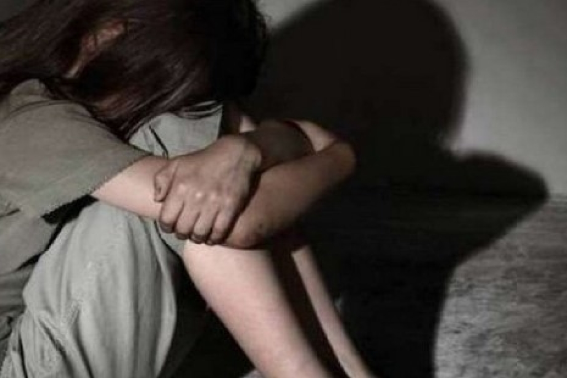 Θεσσαλονίκη: 81χρονος κατηγορείται ότι θώπευε ανήλικα κορίτσια μέσα στο σπίτι του