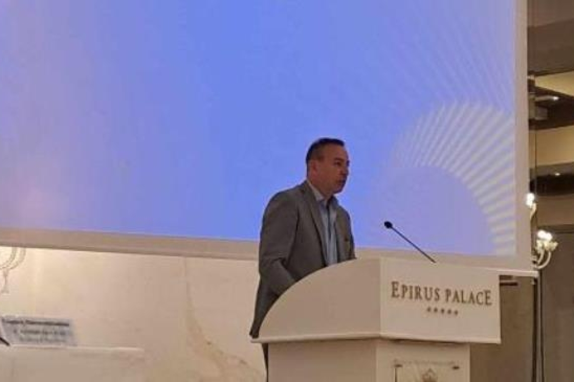ΧΑΙΡΕΤΙΣΜΟΣ ΔΗΜΑΡΧΟΥ ΙΩΑΝΝΙΝΩΝ ΣΤΗΝ ΠΡΟΣΥΝΕΔΡΙΑΚΗ ΣΥΝΑΝΤΗΣΗ ΤΗΣ ΚΕΔΕ ΣΤΑ ΓΙΑΝΝΕΝΑ