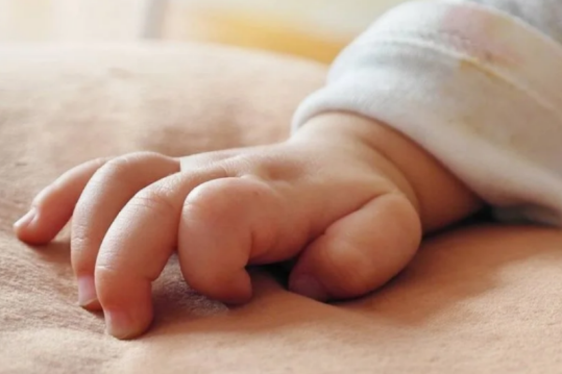 Ποινή φυλάκισης 5 ετών σε μητέρα που εγκατέλειψε σε φωταγωγό το νεογνό της