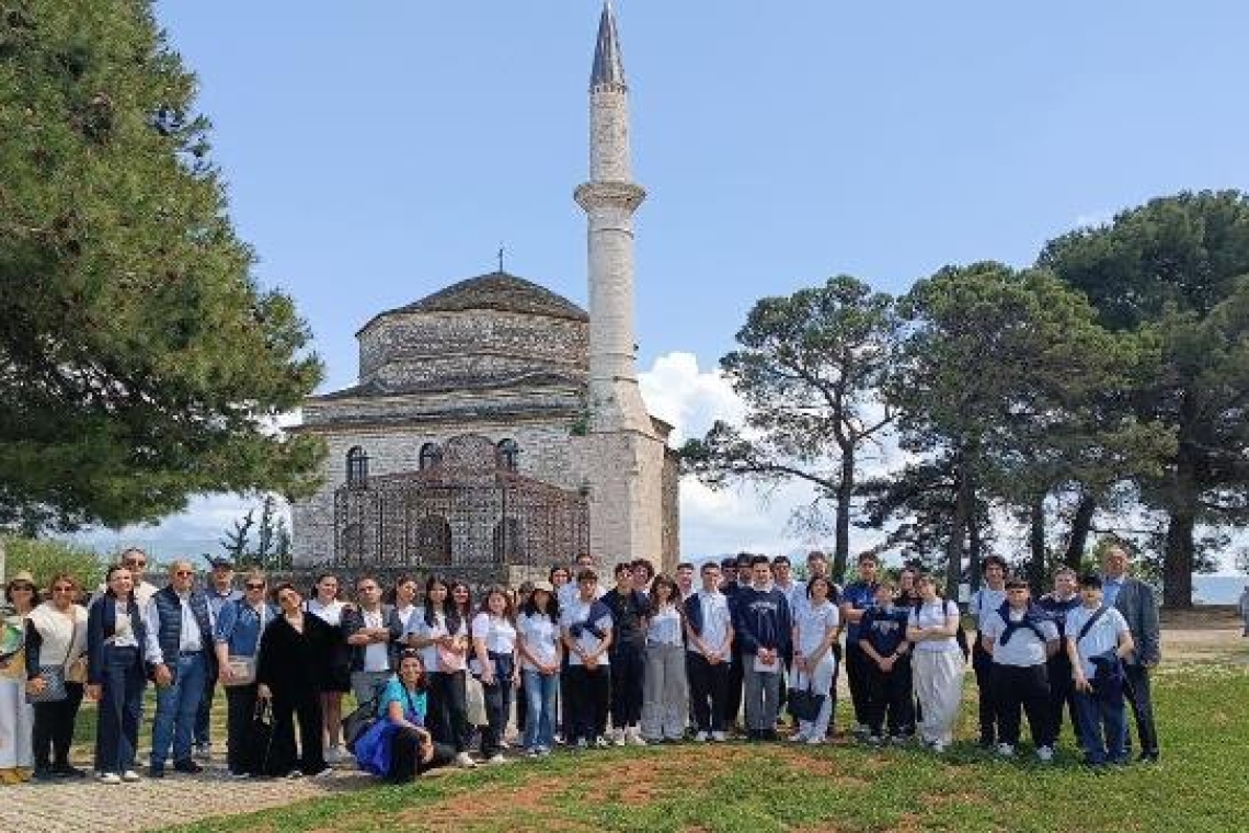 ΤΟ ΖΩΓΡΑΦΕΙΟ ΤΙΜΑ ΤΟΝ ΙΔΡΥΤΗ ΤΟΥ, ΜΕΓΑΛΟ ΕΥΕΡΓΕΤΗ ΧΡΗΣΤΑΚΗ ΖΩΓΡΑΦΟ