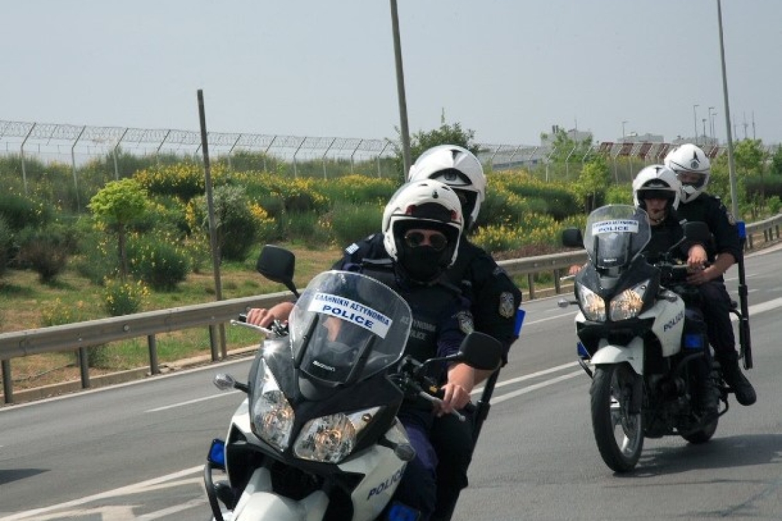 Σύλληψη ανηλίκου για απόπειρα φθοράς ξένης ιδιοκτησίας και παράβαση της νομοθεσίας περί όπλων