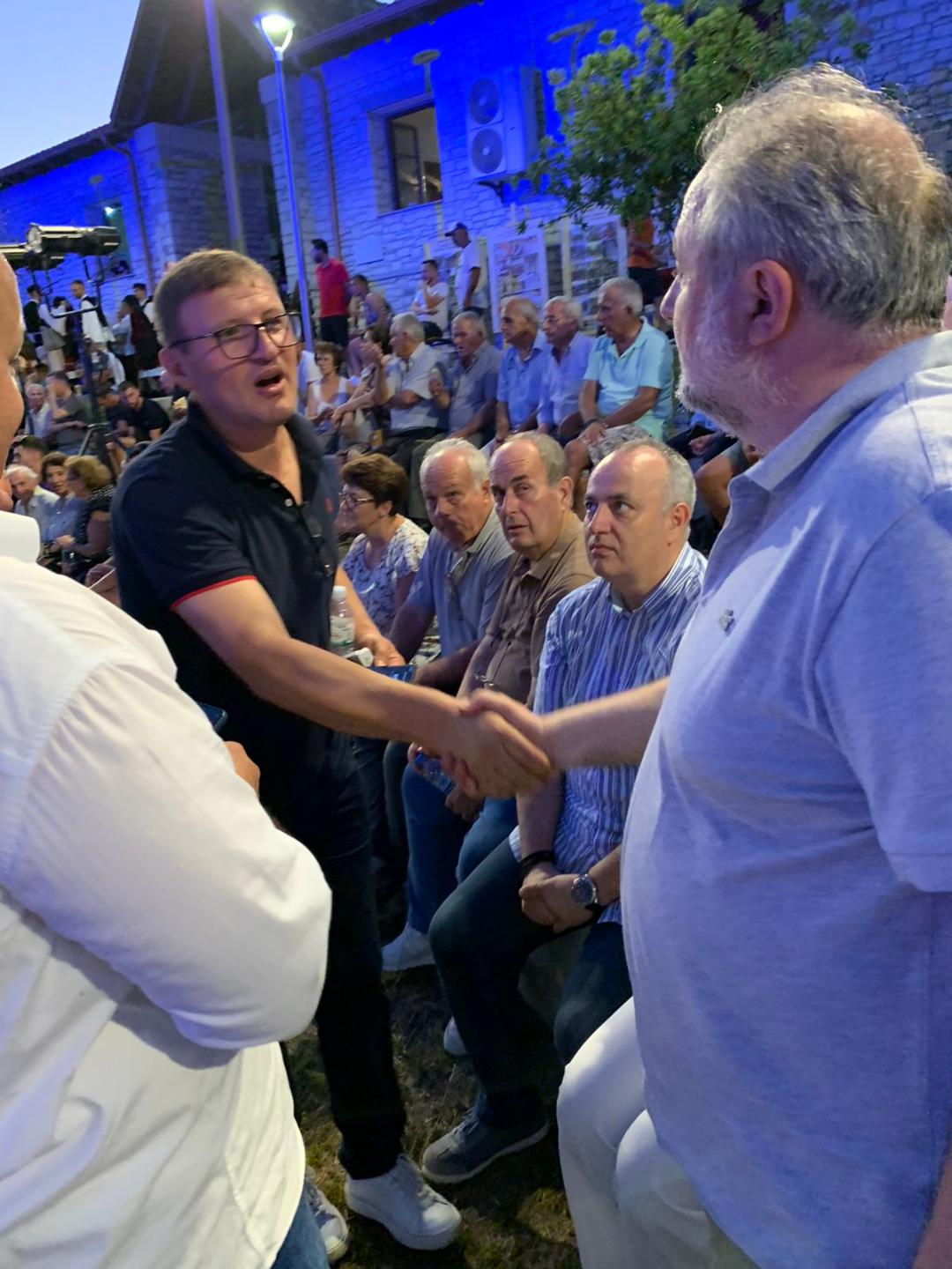 ριζοπουλ_2.jpg
